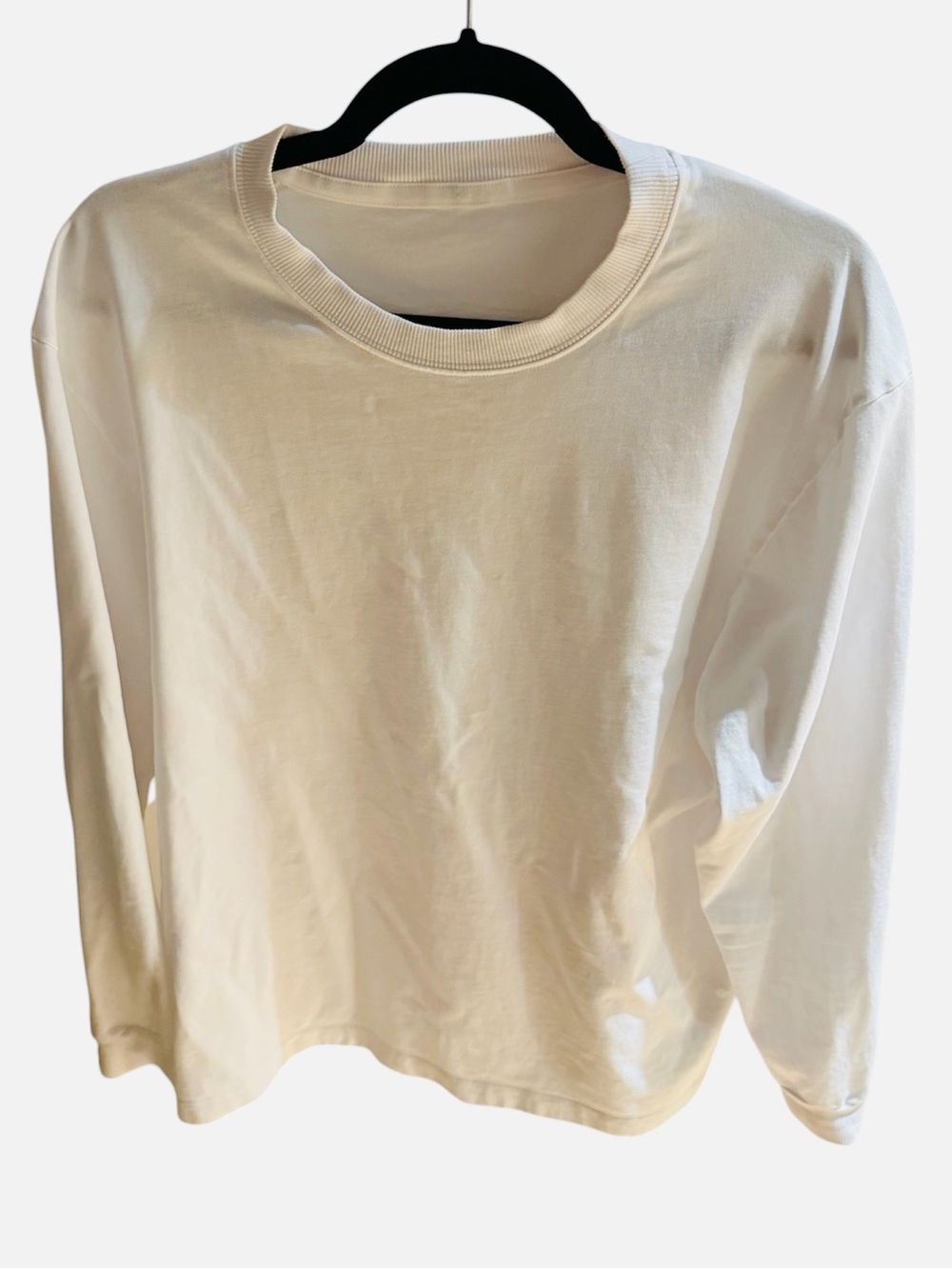 Lululemon White long sleeve t-shirt size medium